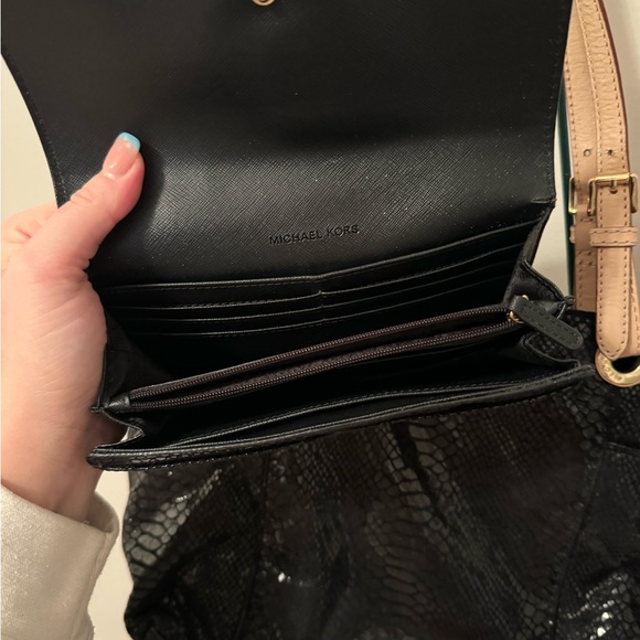 Michael Kors purse - Picture 5 of 5